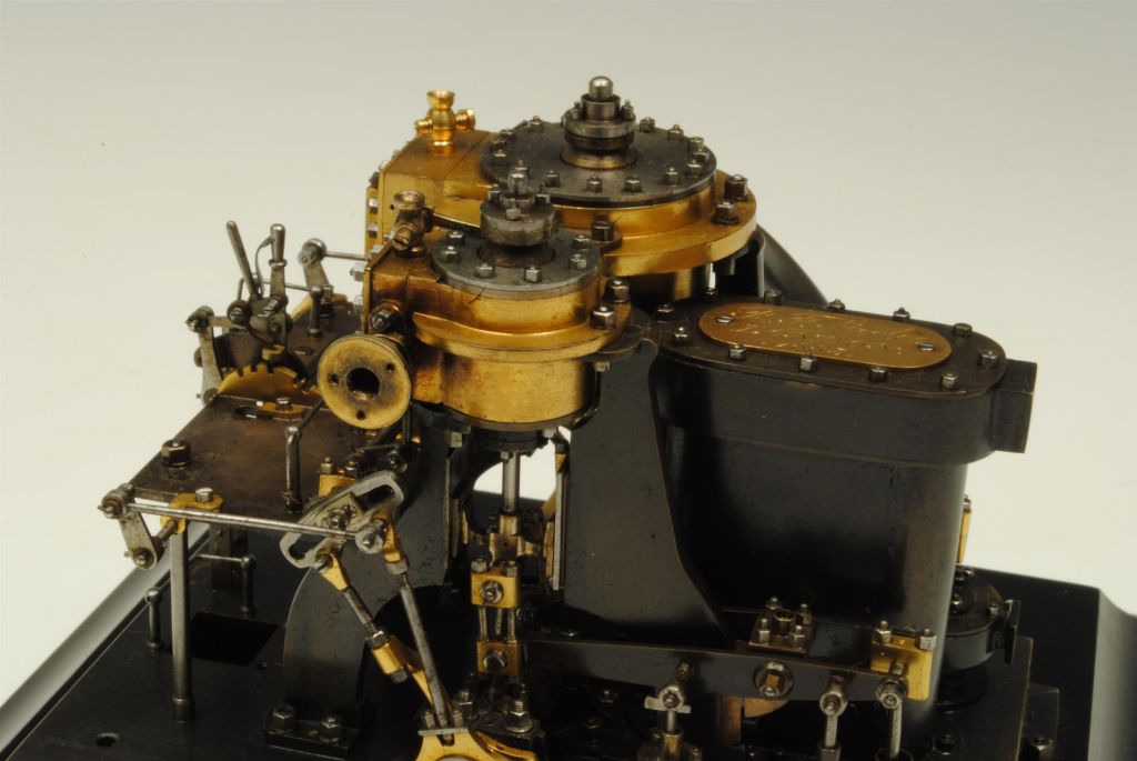 exhibition quality model marine engine