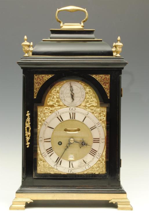 Ebonised Bracket Clock In Good Condition In Lincolnshire, GB