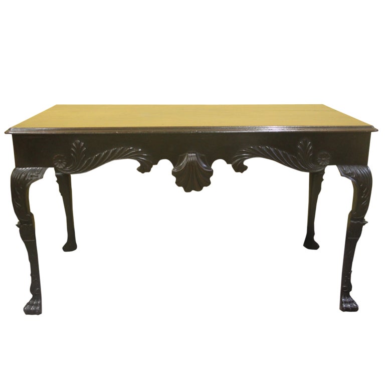 A Fine 18th Century Irish Side Table For Sale