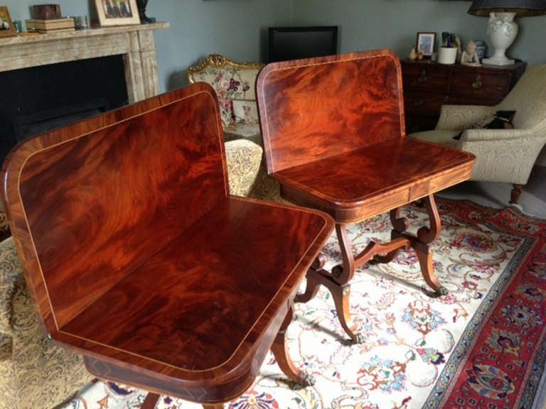 19th Century Fine Pair of Mahogany Tea Tables For Sale