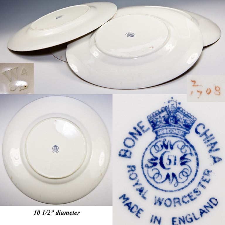 Set: 12 Fine Raised Gold Dinner Plates, 1930 Royal Worcester 1