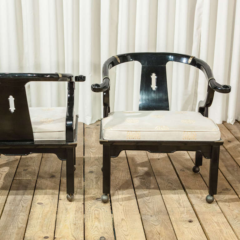 A Pair of Chinoiserie Style Ebonised Chairs by Century In Fair Condition For Sale In Finchley, London