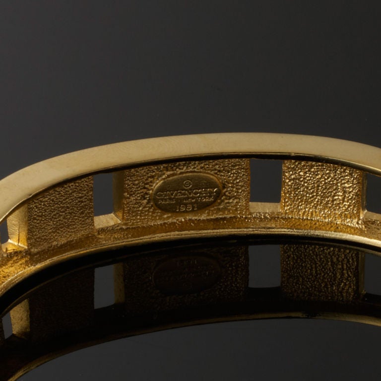 Signed Givenchy Enamel & Gold tone Bracelet In Good Condition In London, GB