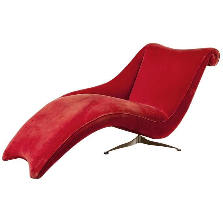 Highly Unusual Sculptural 1970's Red Velvet Chaise Longue For Sale