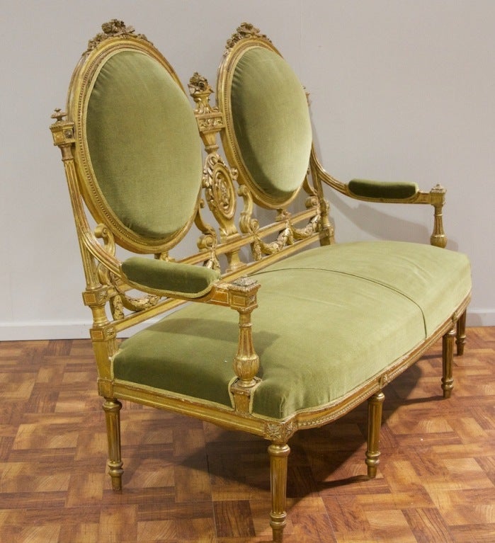19th Century A Superb Louis XVI Style Double Back Settee In Giltwood