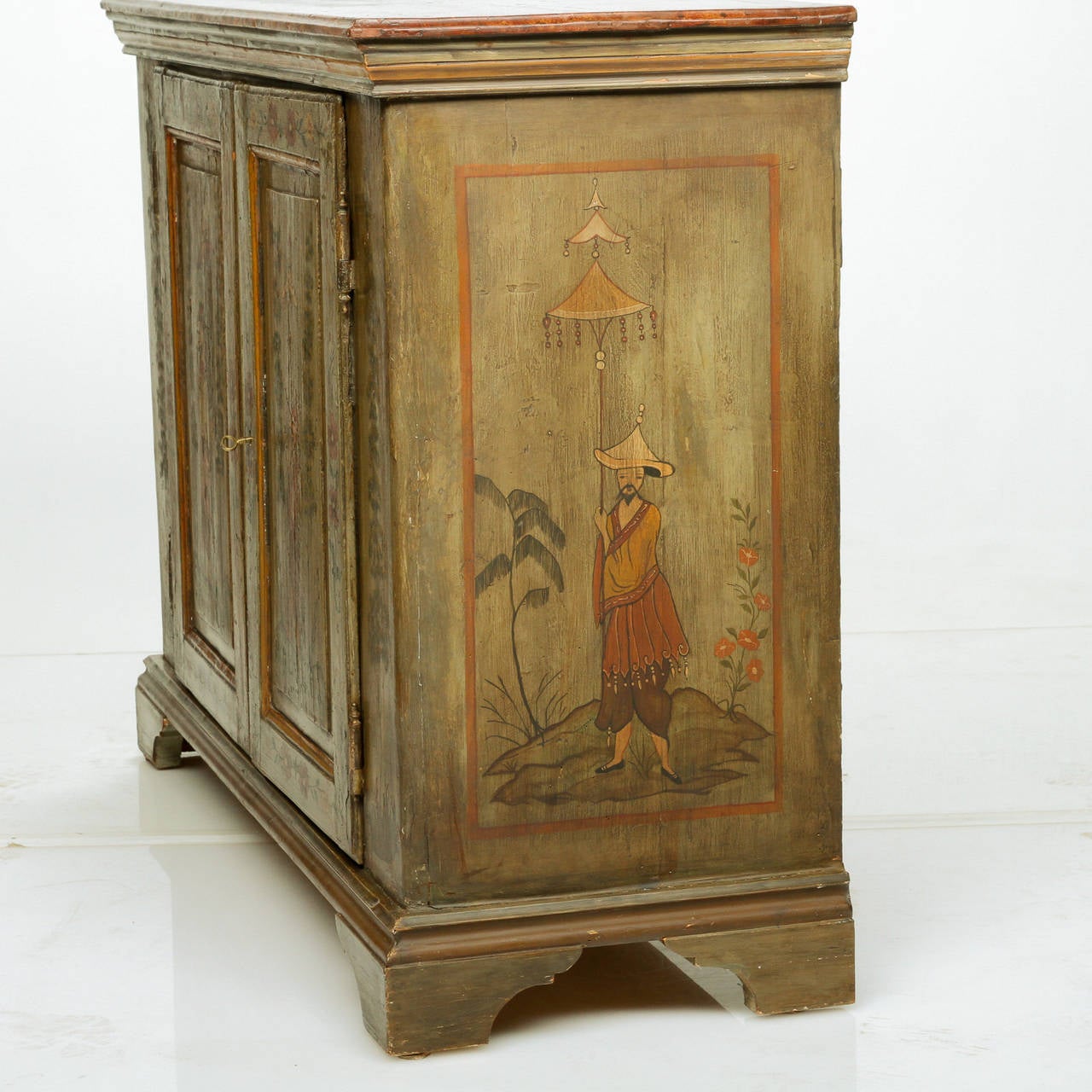 Mid-19th Century 19th Century Pair of Painted Cabinets