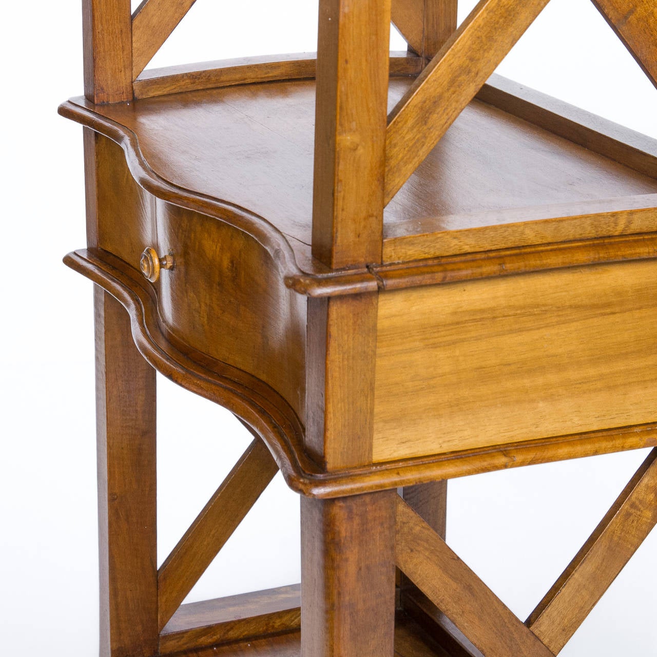 Provincial Walnut Standing Etagere from the 19th Century In Excellent Condition In Hixson, TN
