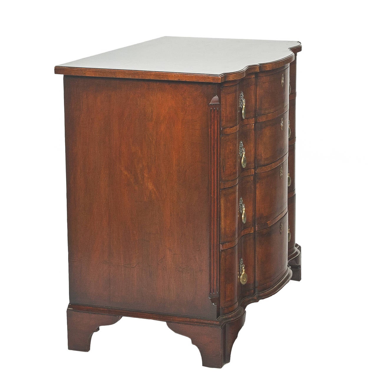 Late 19th Century George I Walnut Chest of Drawers with Shaped Front