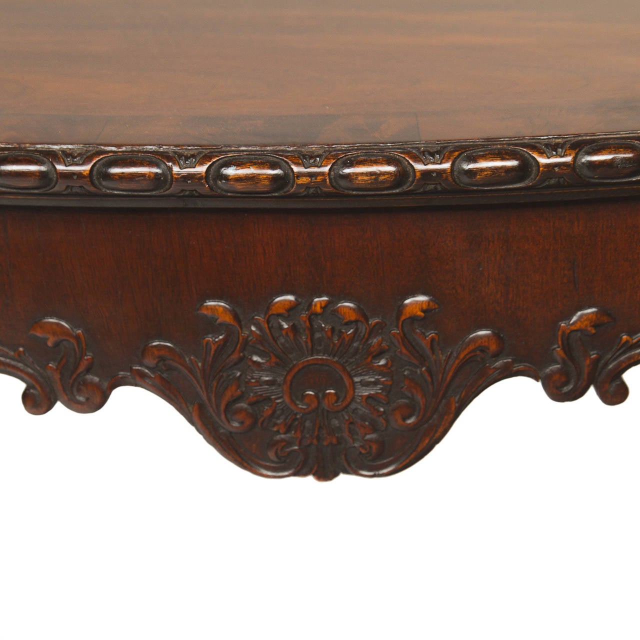 English Chippendale Mahogany Oval Center Table from the 19th Century