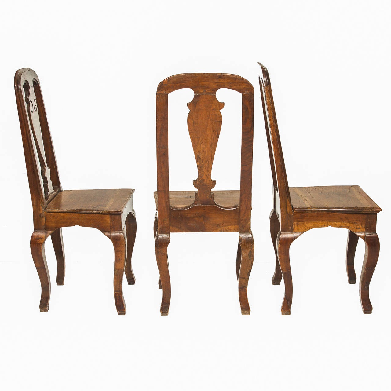 18th Century Italian Walnut Desk and Three Chairs For Sale 4