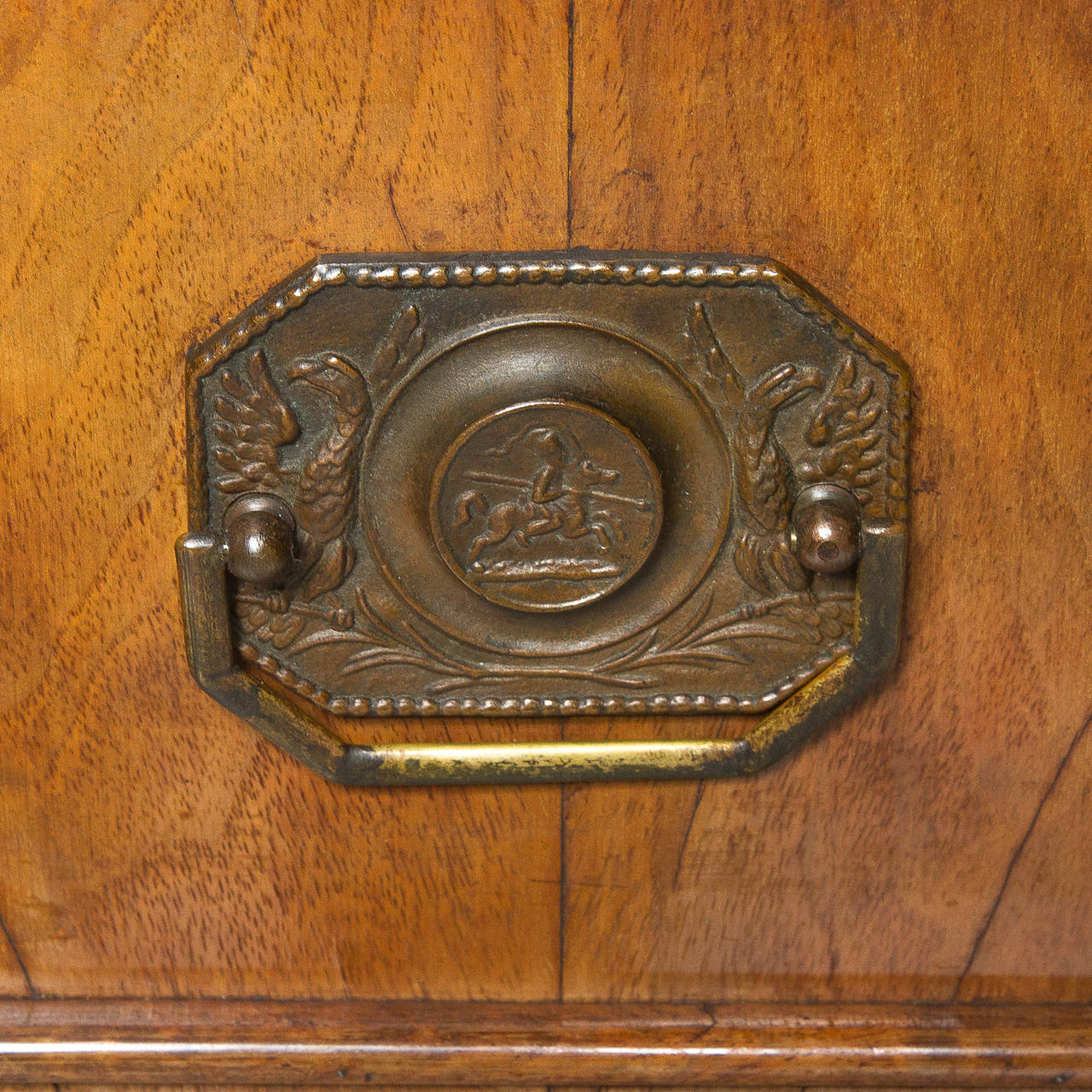 Early 19th Century Viennese Biedermeier Walnut Commode 1