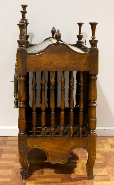 French An Early 19th Century Provincial Walnut Pannetiere For Sale