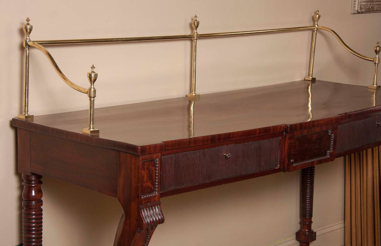 English Late Regency Mahogany Server with Brass Rail In Excellent Condition In Stamford, CT