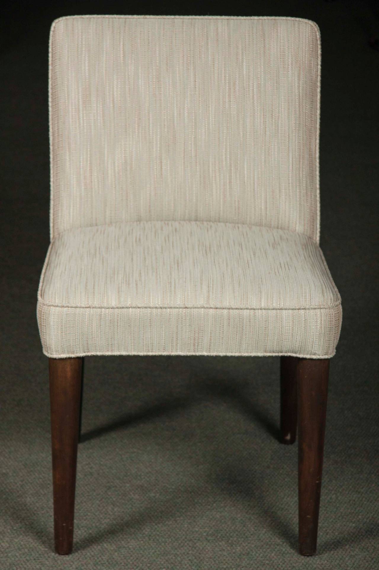 Set of 12 Mid-Century Modern newly reupholstered dining chairs.
Armchairs: 33