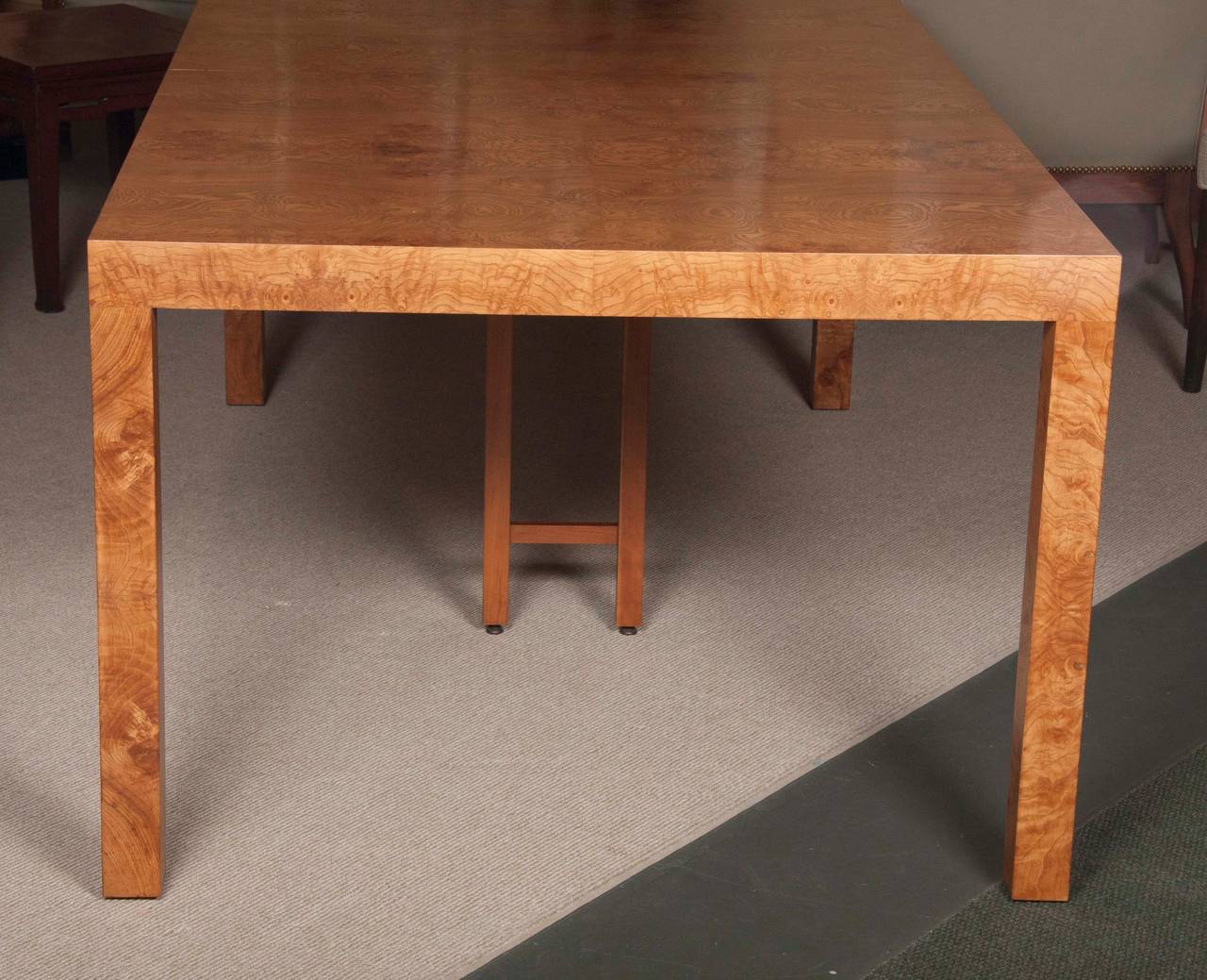 A Parsons Dining Table designed by Milo Baughman for Directional In Excellent Condition In Stamford, CT
