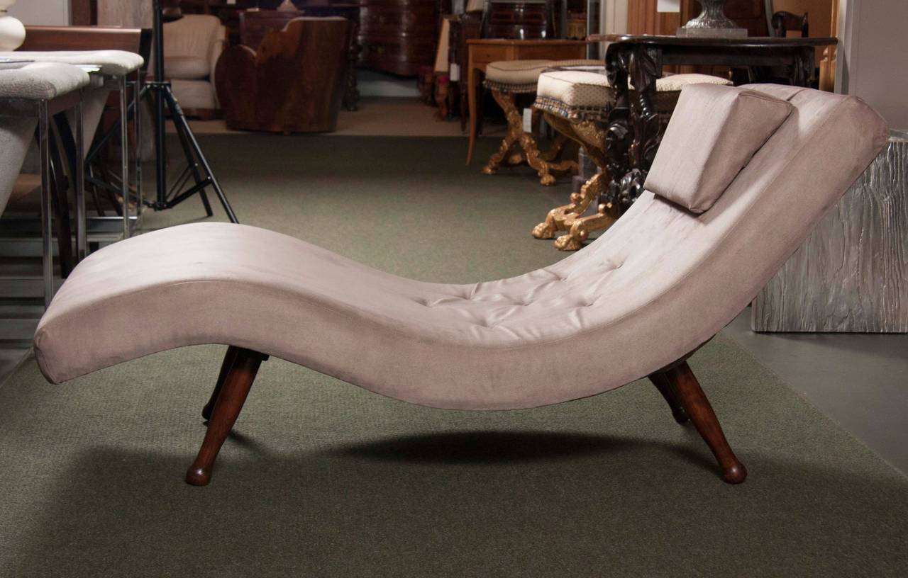 A chaise lounge by American designer Adrian Pearsall in the 