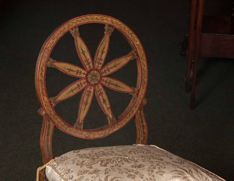 Pair of Wheel-Back Painted Side Chairs In Excellent Condition In Stamford, CT