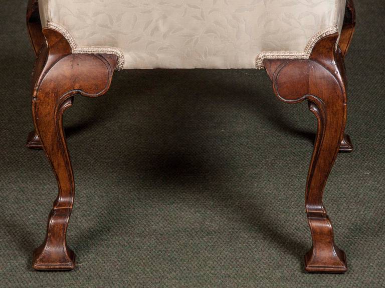 Set of Eight George II Walnut Dining Chairs For Sale 4