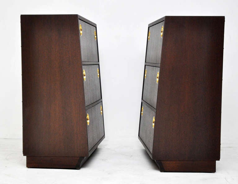 Dunbar Chest of Drawers Set of Three by Edward Wormley In Excellent Condition In Chicago, IL