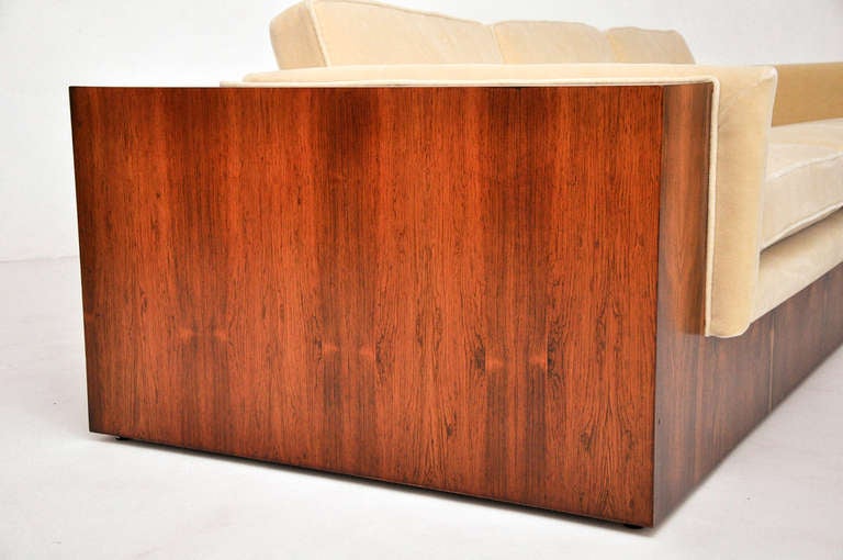 Monumental Rosewood Case Sofa by Milo Baughman 2