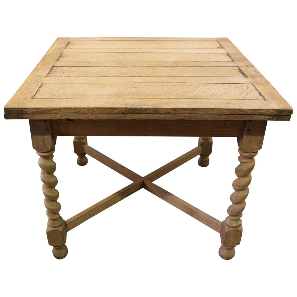 English Oak Refractory Table with Barley Twist Legs Late 19th Century-Early 20th Century For Sale