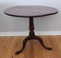 18thc Solid Walnut Carved FlipTop American Table