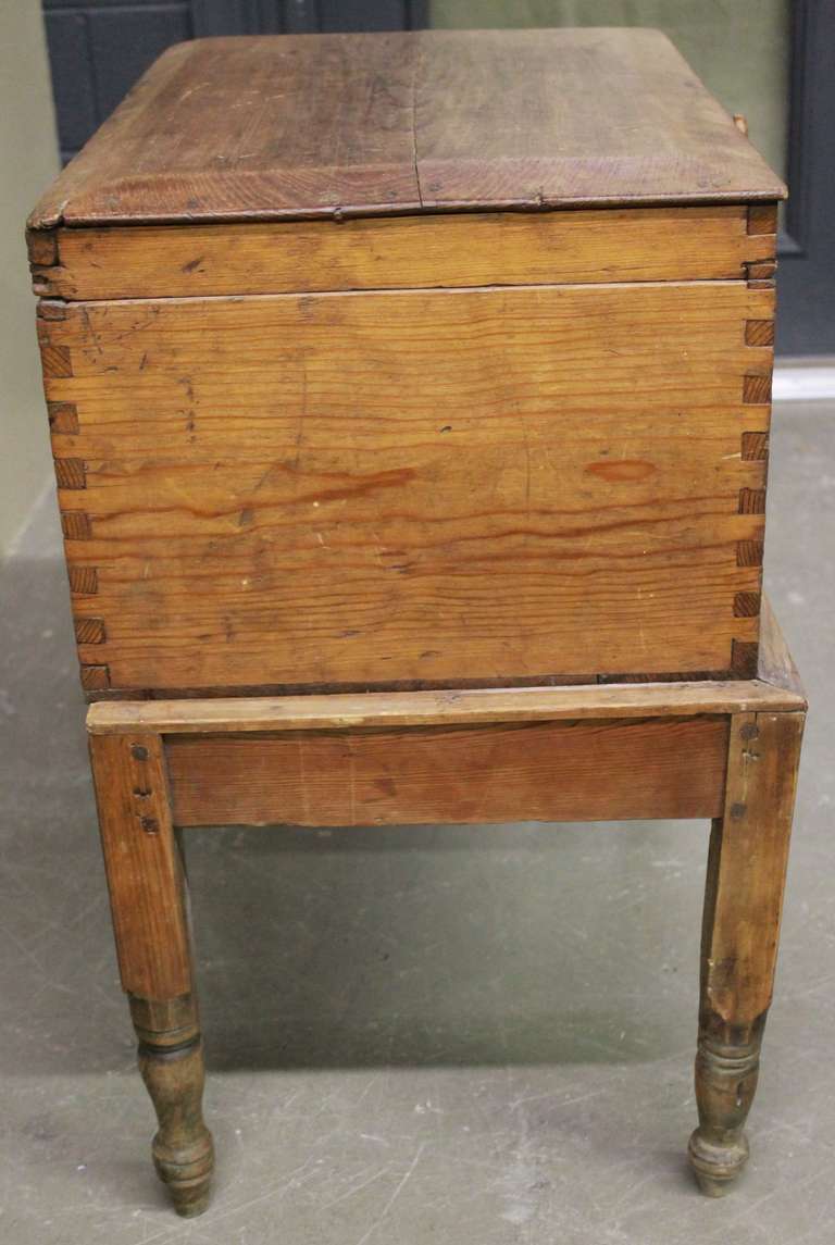 Early 19th Century American Trunk on a Stand In Distressed Condition In Charlotte, NC