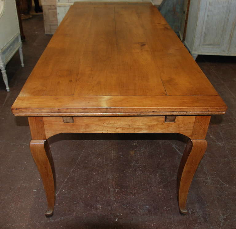 Large 19th c. French Cherry Draw Leaf Table 1