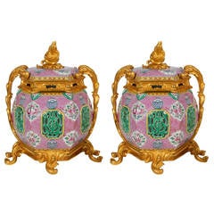 Pair of Antique Chinese Export Porcelain and Ormolu-Mounted Covered Potpourris