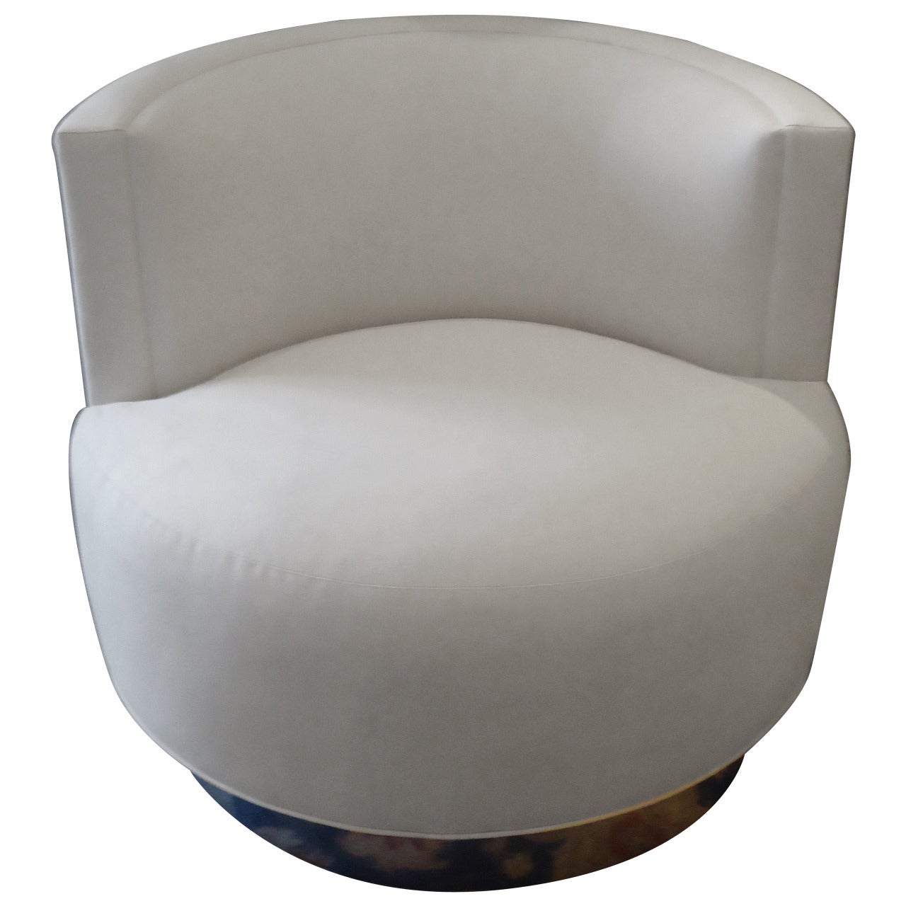 Swanky Mid Century Modern Swivel Lounge Chair