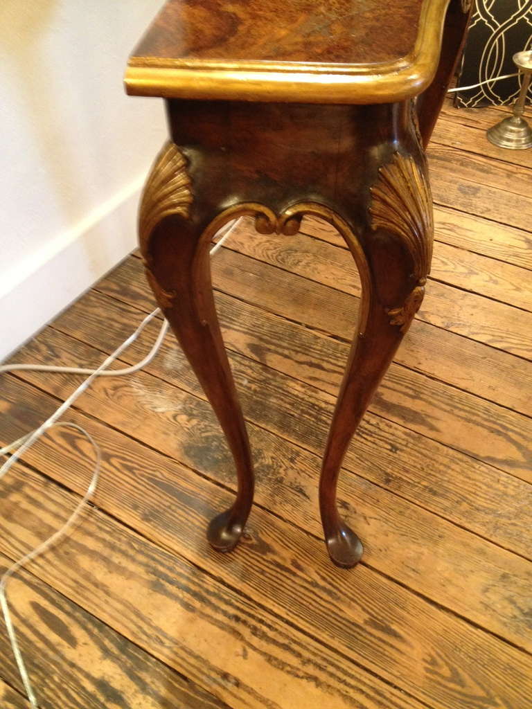 Antique English Inlaid Console with Gilded Shell Decoration In Excellent Condition In Hopewell, NJ