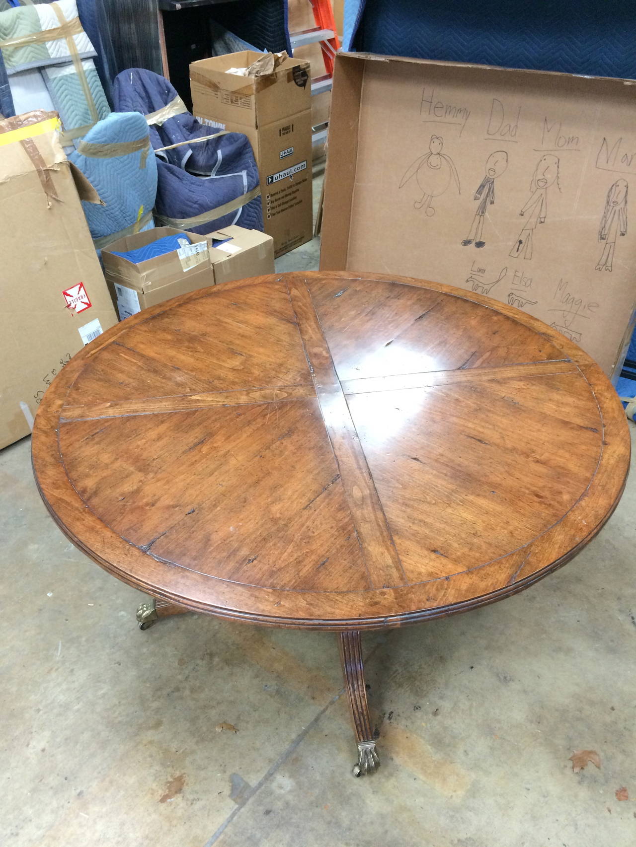 Classical Style Guy Chaddock Round Table with Leaves around Periphery In Excellent Condition In Hopewell, NJ