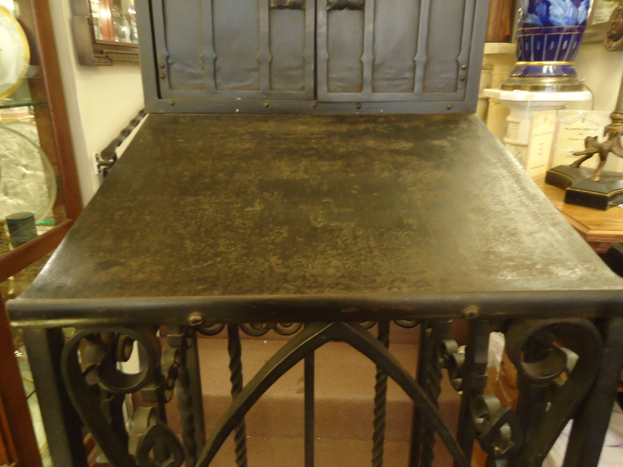 Gothic Wrought Iron Podium In Excellent Condition In Hopewell, NJ