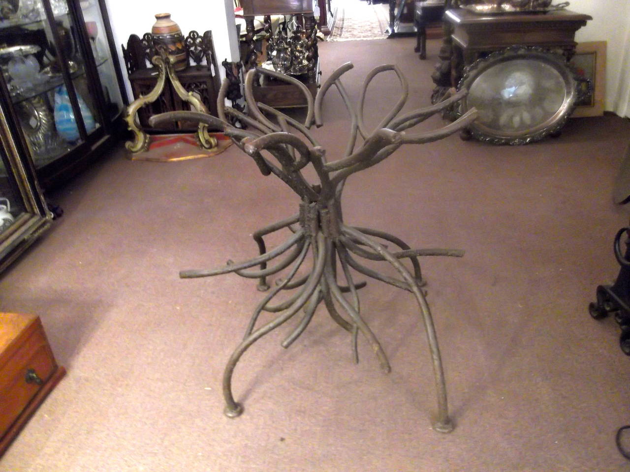 Twig like Brutalist Iron Round Table Base
