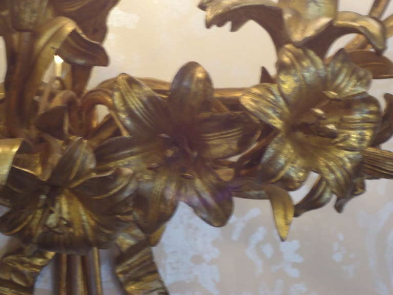 Mid-20th Century Pair of Gilded Metal Sconces For Sale