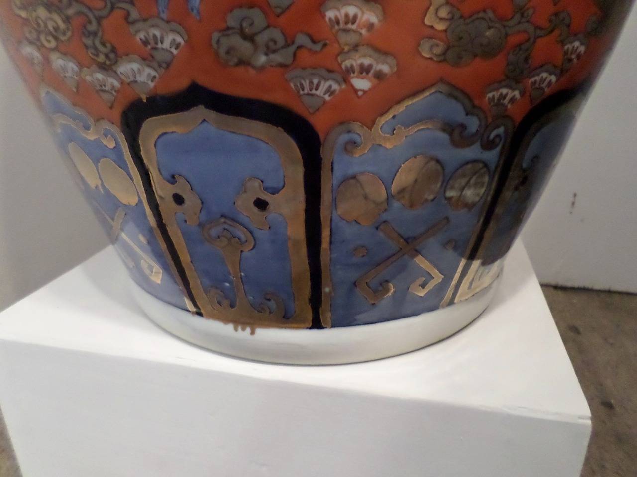 Monumental Pair of Imari Style Palace Vases In Excellent Condition In Hopewell, NJ