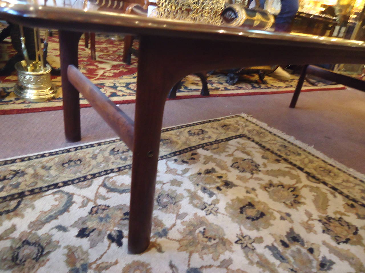 Sleek Designer Danish Modern Rosewood Coffee Table In Excellent Condition In Hopewell, NJ