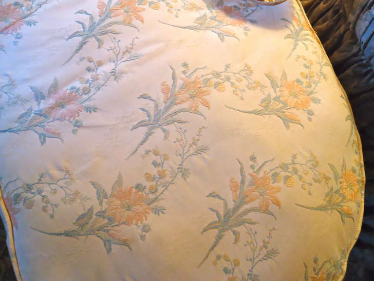 Dreamy Vintage Tufted Upholstered Chaise Recamier In Good Condition In Hopewell, NJ