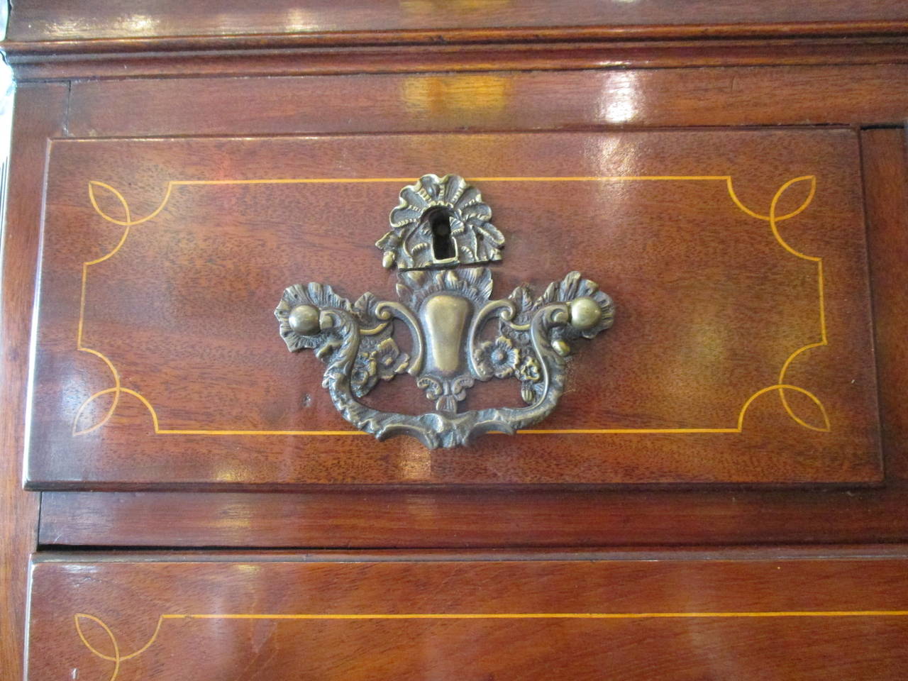Impressive Antique George III Chest of Drawers In Good Condition In Hopewell, NJ