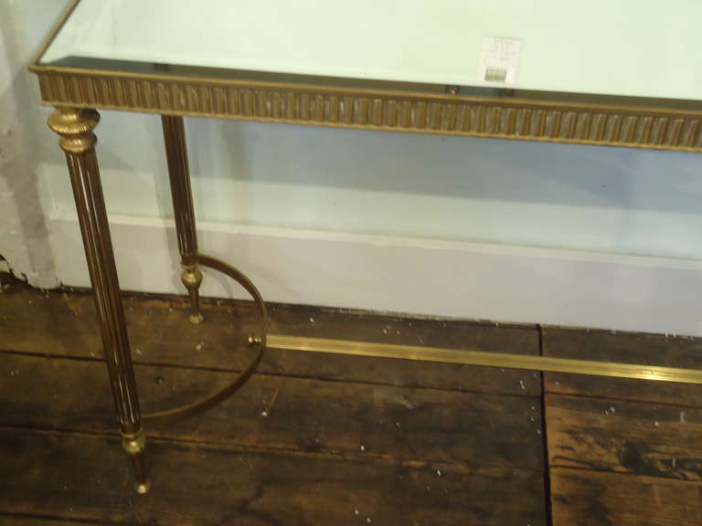 Hollywood Regency Brass and Mirror Topped Console In Excellent Condition In Hopewell, NJ