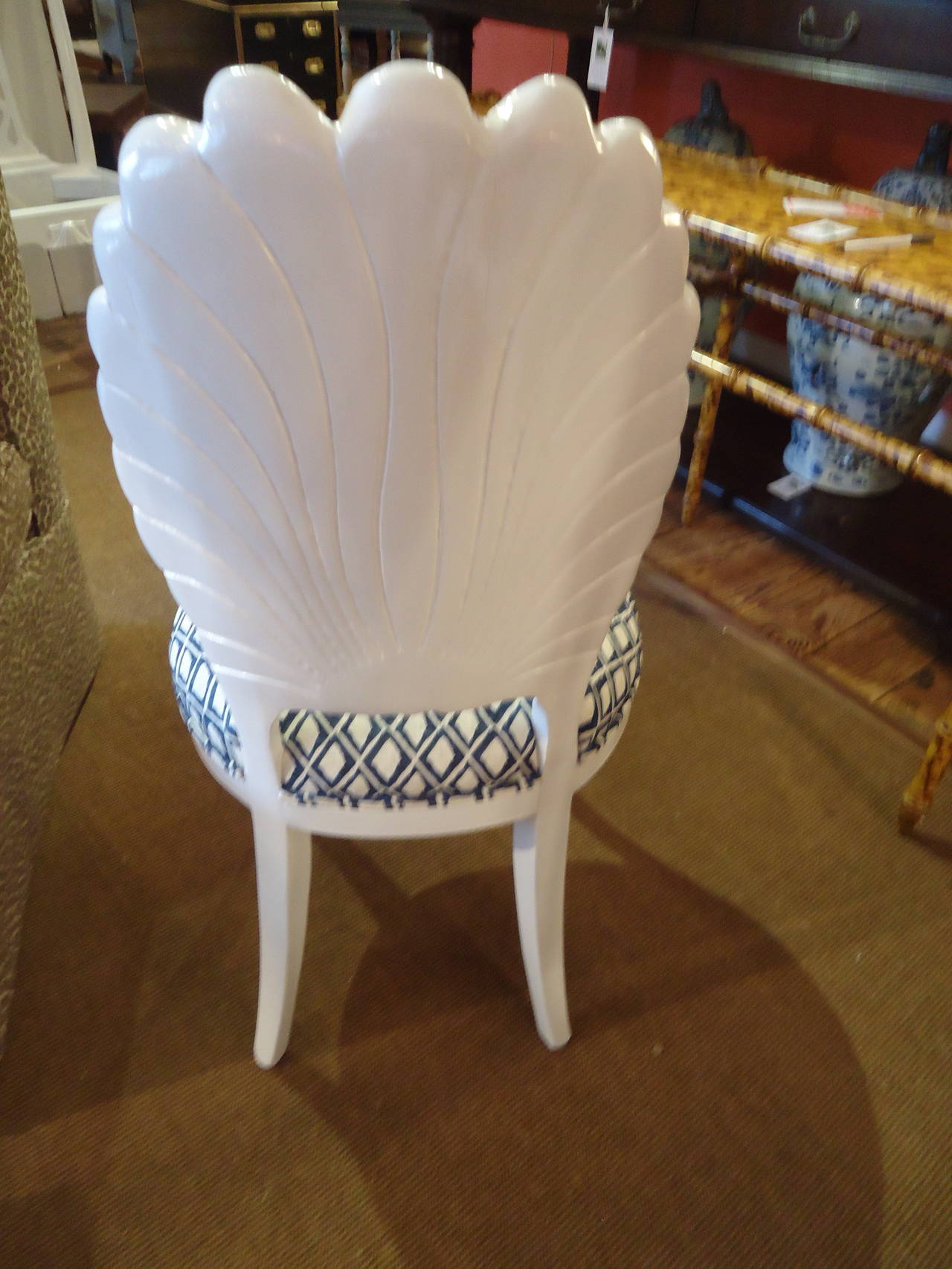 Set of Five Italian Shell Motif Dining Chairs In Excellent Condition In Hopewell, NJ
