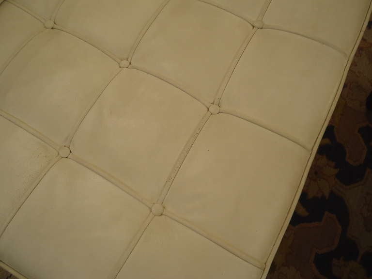 Late 20th Century Pair of White Leather Barcelona Style Chairs