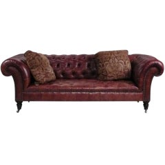 Vintage Handsome Classic George Smith Leather Chesterfield sofa