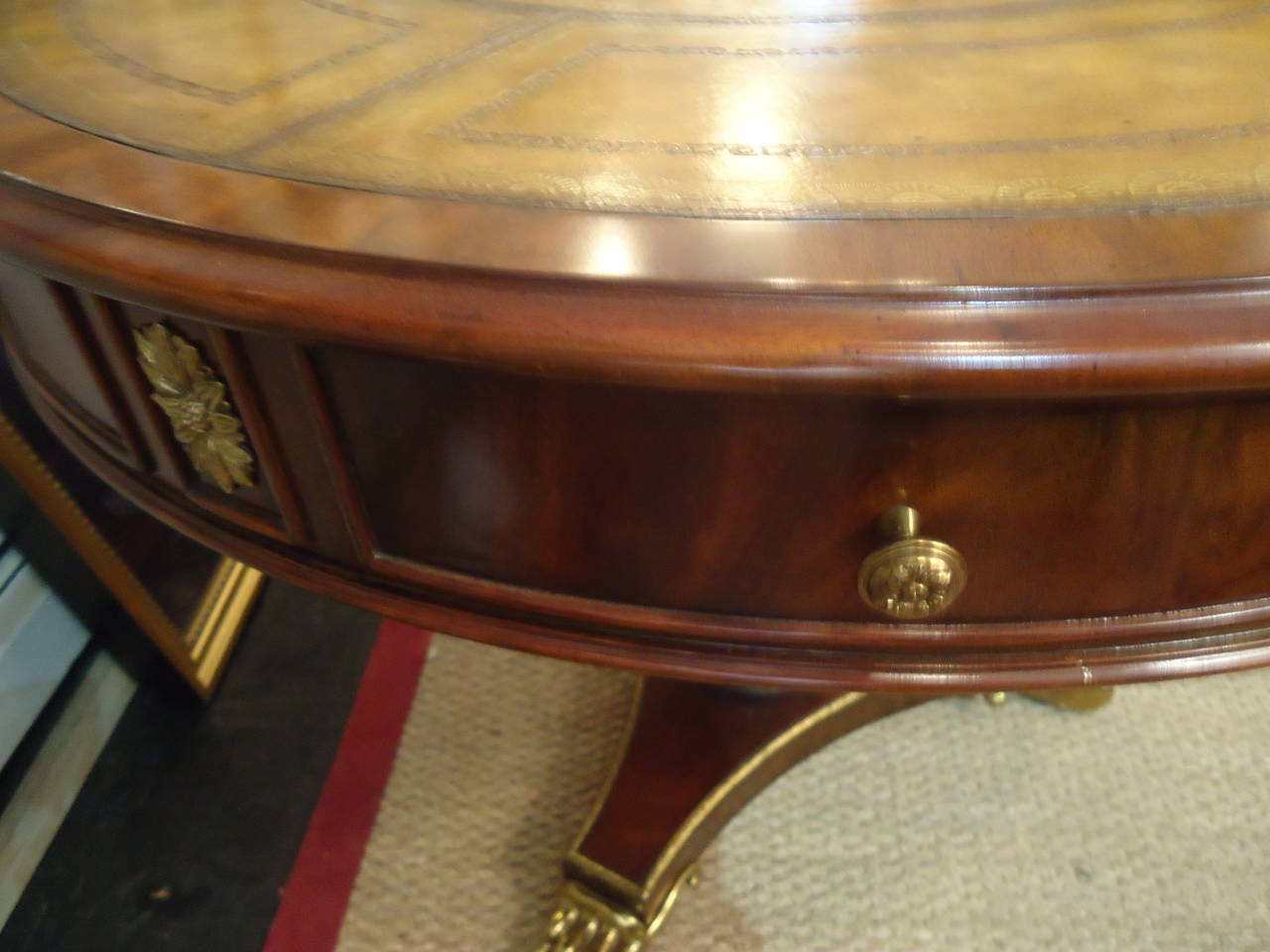 Traditional Round Mahogany and Tooled Leather Center Hall Table In Excellent Condition In Hopewell, NJ