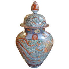 Antique Japanese Imari Temple Jar