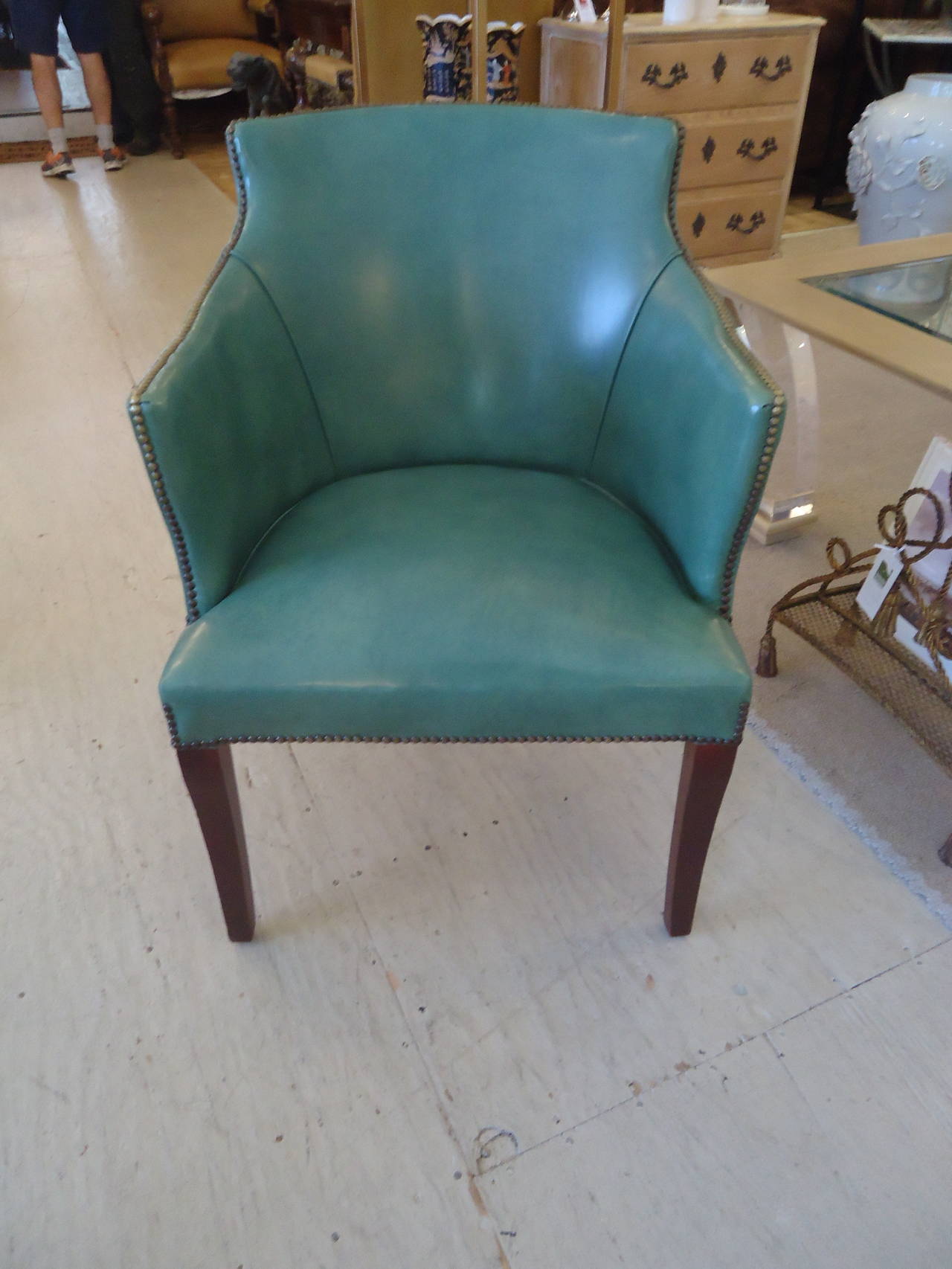 Great Sea Foam Leather Barrel Back Tub Chairs In Excellent Condition In Hopewell, NJ