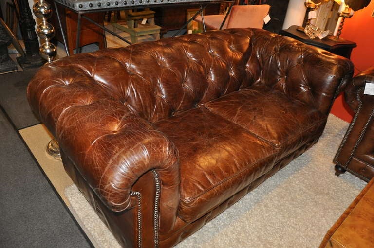 Pair of Handsome Leather Chesterfield Sofas 3