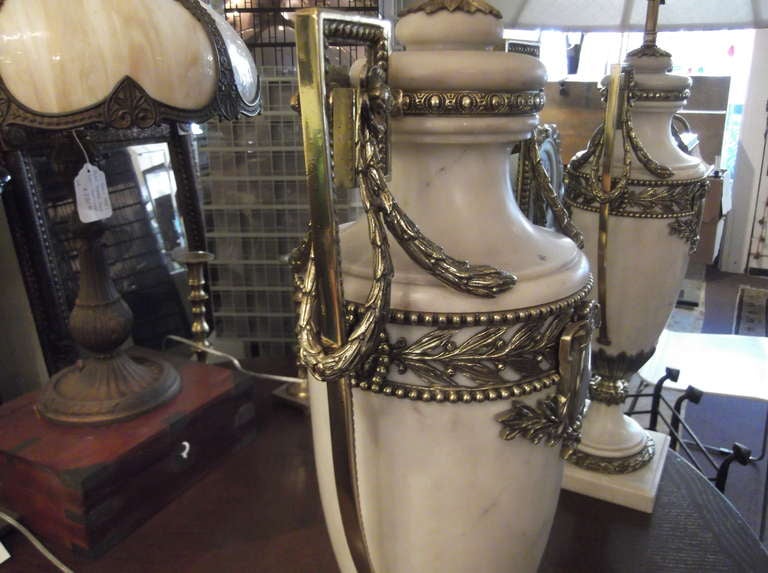 Neoclassical Pair of French Marble Urn Lamps