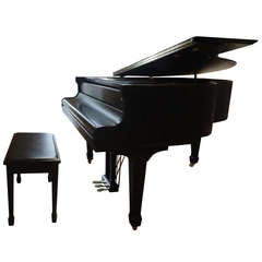 Used Ebonized Baby Grand Pearl River Piano