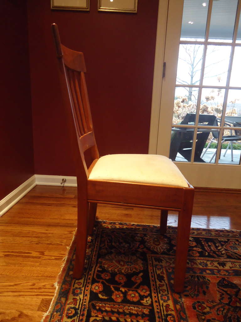 20th Century Vermont Artisan Dining Set Including Cherry Table and Eight Chairs